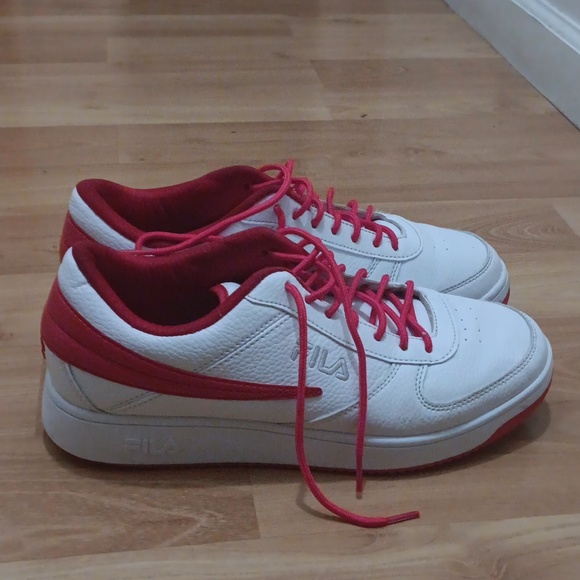 These are Fila Shoes - Picture 3 of 3